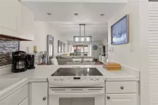 1801 Gulf Dr N, Bradenton Beach, FL 34217 - Photo 31