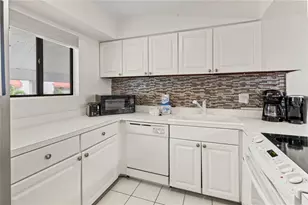 1801 Gulf Dr N, Bradenton Beach, FL 34217 - Photo 33