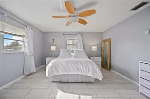 181 Sandhurst Dr, Venice, FL 34293 - Photo 33