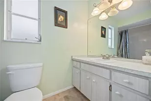 181 Sandhurst Dr, Venice, FL 34293 - Photo 27
