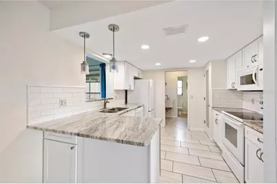 181 Sandhurst Drive, Venice, FL 34293 - Photo 11