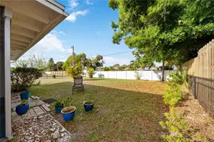 181 Sandhurst Dr, Venice, FL 34293 - Photo 47