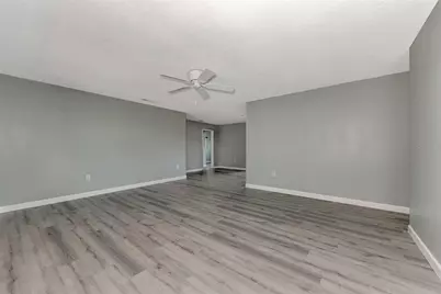 3304 Kenmore Drive, Sarasota, FL 34231 - Photo 5