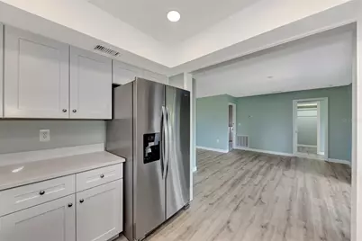 3304 Kenmore Drive, Sarasota, FL 34231 - Photo 17