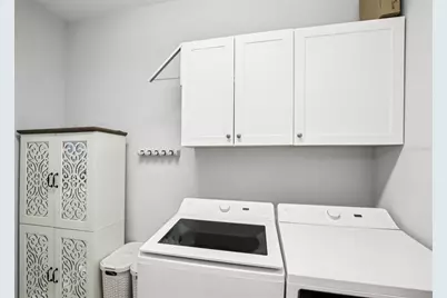 2946 Trustee Avenue, Sarasota, FL 34243 - Photo 13