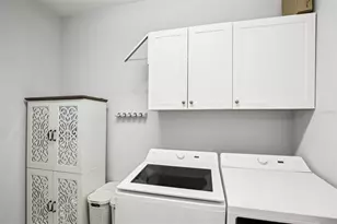 2946 Trustee Ave, Sarasota, FL 34243 - Photo 13