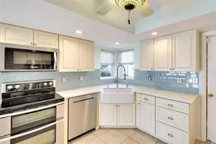 7207 11th Ave W, Bradenton, FL 34209 - Photo 11