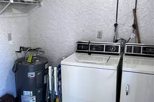 533 Lakeside Dr, Bradenton, FL 34210 - Photo 29