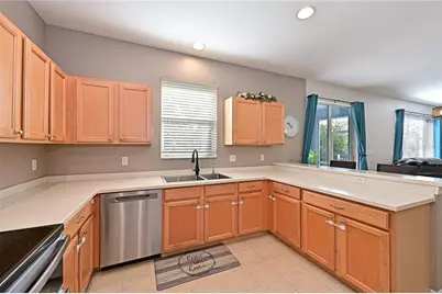 8852 Founders Circle, Palmetto, FL 34221 - Photo 5