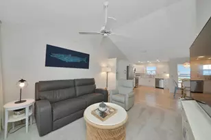 946 Sandpiper Cir, Bradenton, FL 34209 - Photo 13