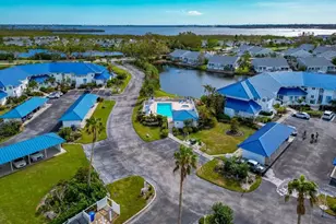 946 Sandpiper Cir, Bradenton, FL 34209 - Photo 31