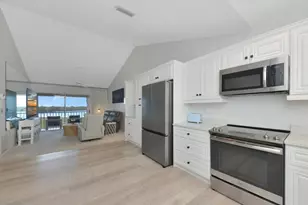 946 Sandpiper Cir, Bradenton, FL 34209 - Photo 11