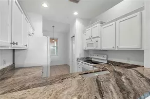 819 Fairwaycove Ln, Bradenton, FL 34212 - Photo 45