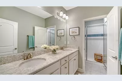 13720 Saw Palm Creek Trail, Lakewood Ranch, FL 34211 - Photo 33