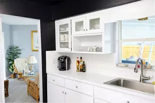 4172 Tarpon Rd, Venice, FL 34293 - Photo 5