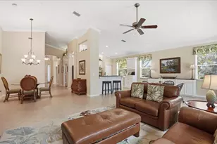 4246 65th Pl E, Sarasota, FL 34243 - Photo 11