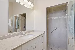 4246 65th Pl E, Sarasota, FL 34243 - Photo 21