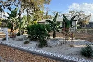 2440 Hillview St, Sarasota, FL 34239 - Photo 3