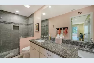 1200 East Peppertree Lane #302, Sarasota, FL 34242 - Photo 21