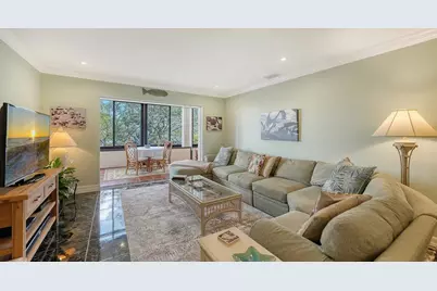 1200 East Peppertree Lane #302, Sarasota, FL 34242 - Photo 9