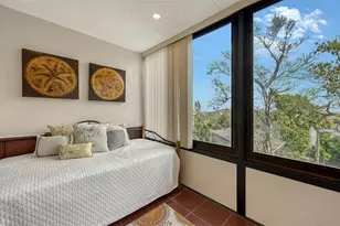 1200 E Peppertree Ln, Sarasota, FL 34242 - Photo 17