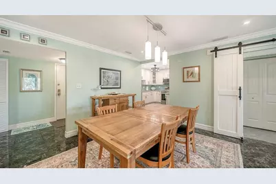 1200 East Peppertree Lane #302, Sarasota, FL 34242 - Photo 7