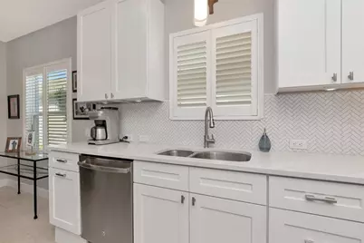 4207 Cottage Hill Avenue, Parrish, FL 34219 - Photo 7