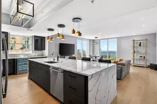 800 N Tamiami Trail, Sarasota, FL 34236 - Photo 9