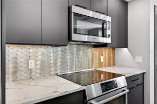 800 N Tamiami Trail, Sarasota, FL 34236 - Photo 13