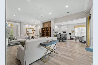 8316 Abingdon Court, Bradenton, FL 34201 - Photo 11