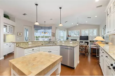 5149 Far Oak Circle, Sarasota, FL 34238 - Photo 11