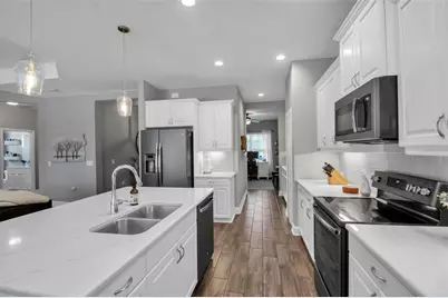 7798 Ridgelake Circle, Bradenton, FL 34203 - Photo 11