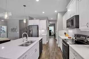 7798 Ridgelake Cir, Bradenton, FL 34203 - Photo 11