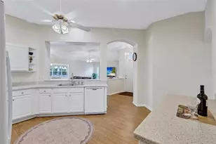 2215 Worthington Greens Dr, Sun City Center, FL 33573 - Photo 31