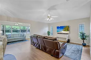 2215 Worthington Greens Dr, Sun City Center, FL 33573 - Photo 23