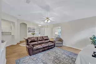 2215 Worthington Greens Dr, Sun City Center, FL 33573 - Photo 25