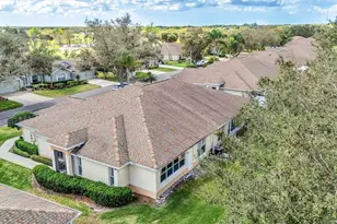 2215 Worthington Greens Dr, Sun City Center, FL 33573 - Photo 15