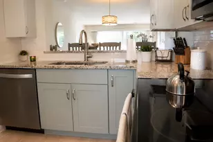 204 Silver Lake Dr, Venice, FL 34292 - Photo 9
