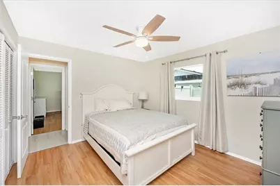 2920 Captiva Drive, Sarasota, FL 34231 - Photo 23