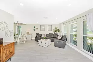 2920 Captiva Dr, Sarasota, FL 34231 - Photo 5
