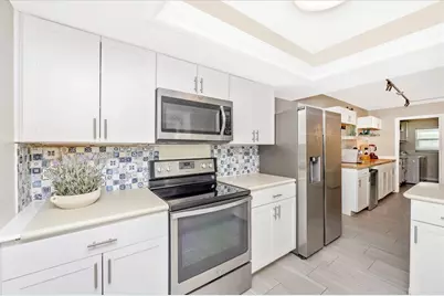 2920 Captiva Drive, Sarasota, FL 34231 - Photo 27