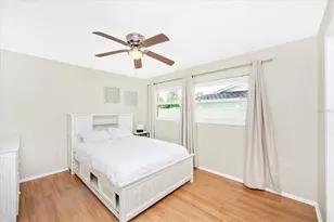 2920 Captiva Dr, Sarasota, FL 34231 - Photo 19