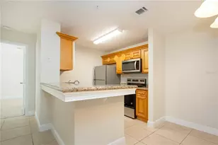 8926 Manor Loop, Lakewood Ranch, FL 34202 - Photo 7