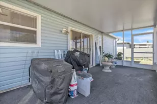 123 NW 9th St, Cape Coral, FL 33993 - Photo 31