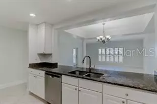 808 3rd Ave W, Bradenton, FL 34205 - Photo 7