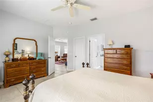 12187 Longview Lake Cir, Bradenton, FL 34211 - Photo 19