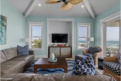 903 Gulf Drive S, Bradenton Beach, FL 34217 - Photo 7