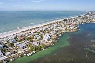 903 Gulf Dr S, Bradenton Beach, FL 34217 - Photo 51