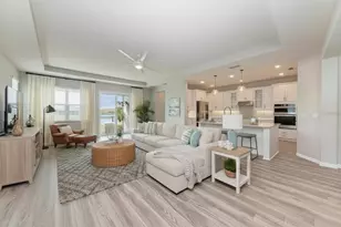 3519 74th Ave Cir E, Sarasota, FL 34243 - Photo 5