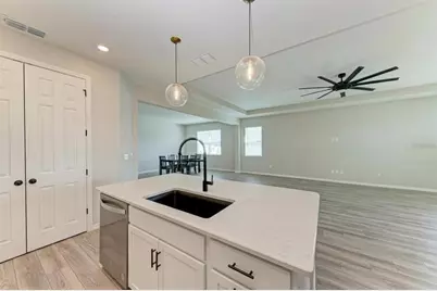 3519 74th Avenue Circle E, Sarasota, FL 34243 - Photo 13